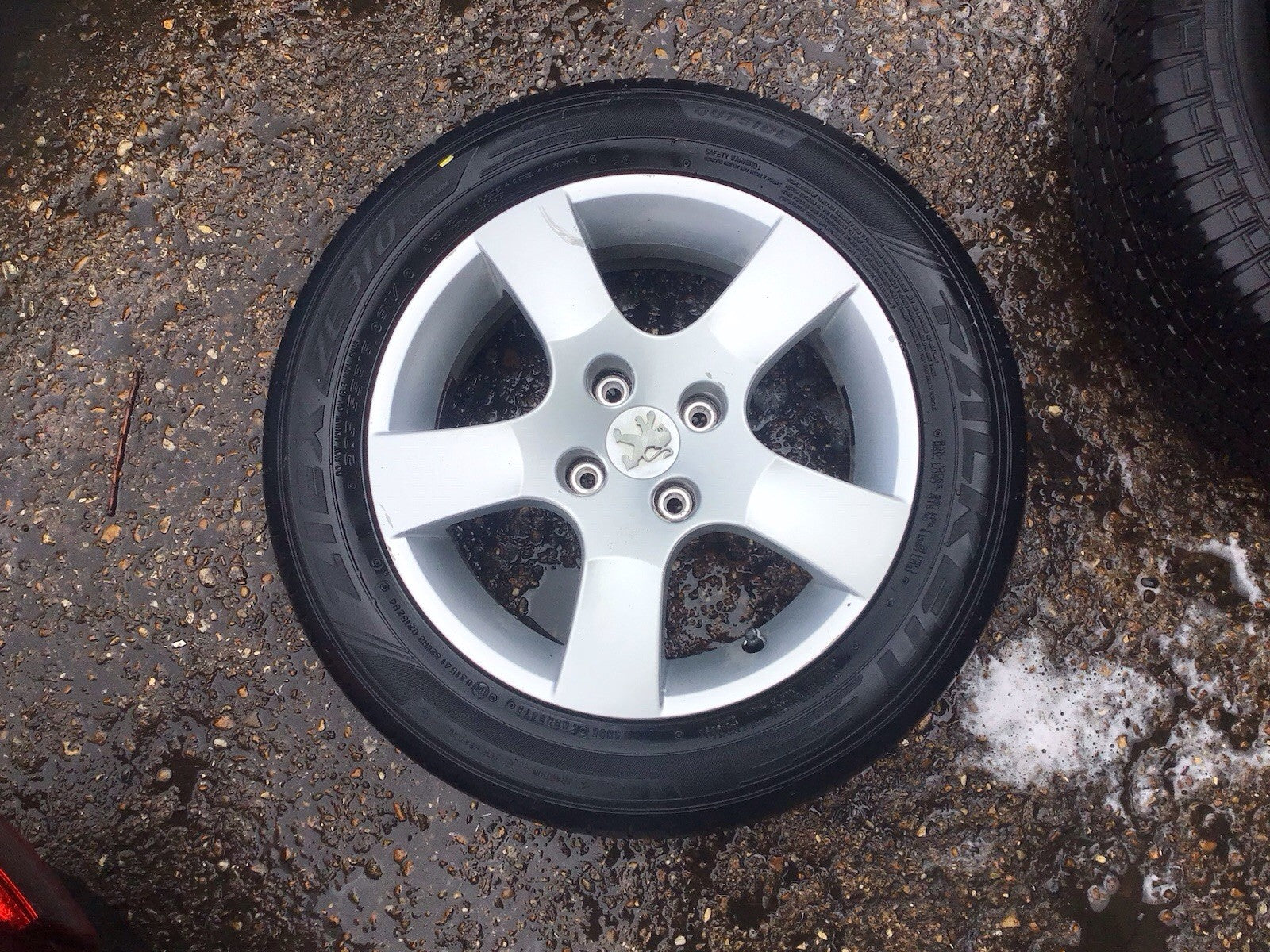 PEUGEOT 207 ALLOY WHEEL 15'' 9686100080 TYRE 205X55X15 2006 20120