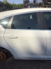 VAUXHALL ASTRA J DRIVER'S SIDE O/S REAR DOOR SUMMIT WHITE Z40R 2010 20140