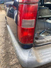 VOLVO 850 ESTATE PASSENGER'S SIDE N/S REAR LIGHT LOWER PART 1992 19971