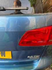 VOLKSWAGEN TOURAN DRIVER'S SIDE O/S REAR LIGHT REAR TAILGATE LIGHT 2010 20153