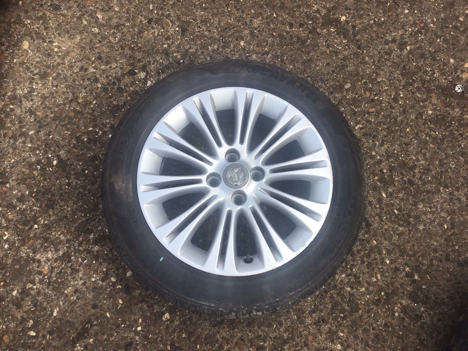 VAUXHALL CORSA ALLOY WHEEL 16'' 13298019 AND TYRE 195X55X16 2006 20141