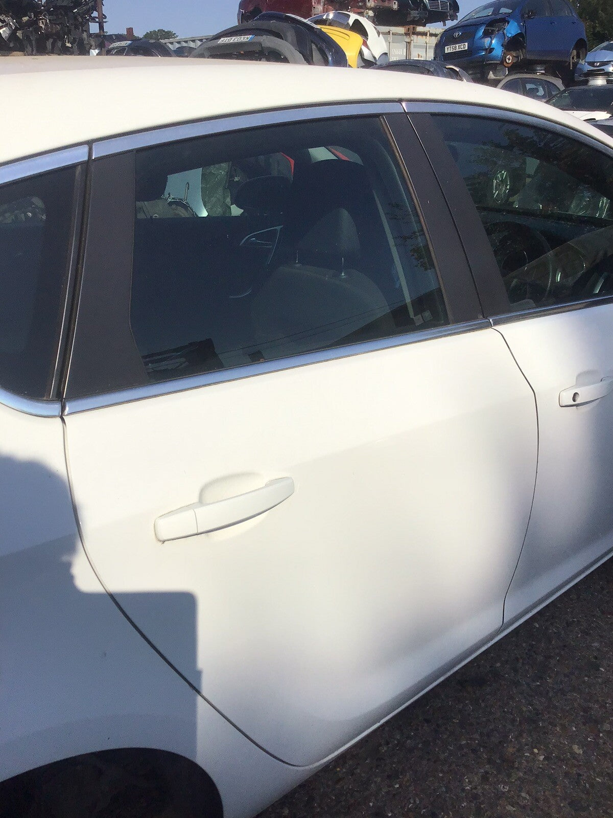 VAUXHALL ASTRA J DRIVER'S SIDE O/S REAR DOOR SUMMIT WHITE Z40R 2010 201411