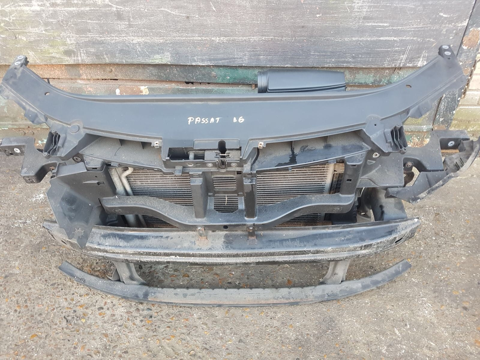 VOLKSWAGEN PASSAT B6 2.0 TDI FRONT/SLAM RADIATOR  PANEL 2005 20101