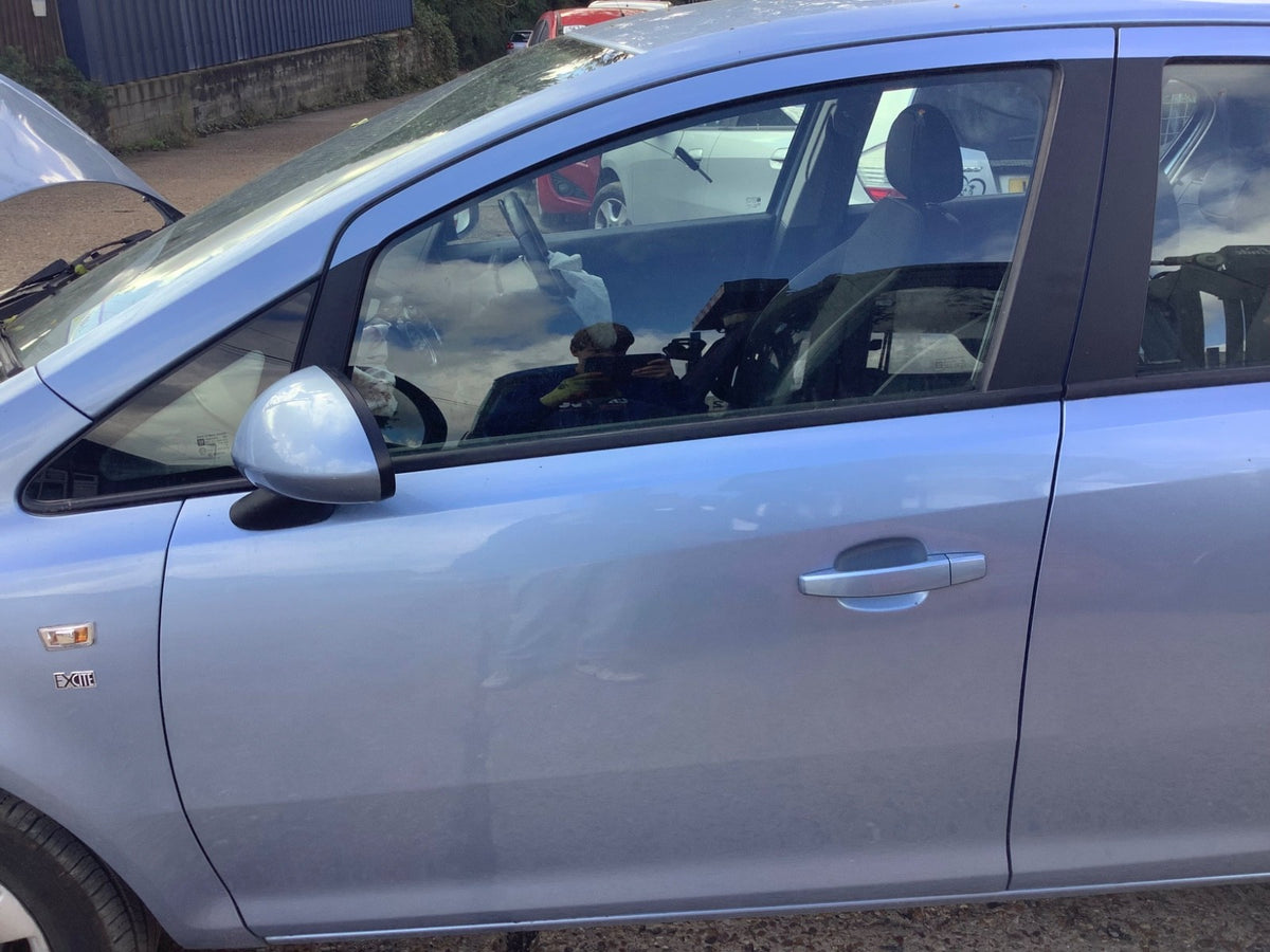 VAUXHALL CORSA D PASSENGER SIDE N/S FRONT DOOR CRINAN BLUE Z22R 5 DOOR 2006 20141