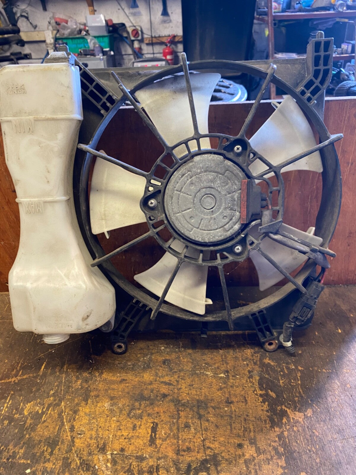 HONDA INSIGHT RADIATOR FAN COOLING 10A010/300 HYBRID 2005 20114