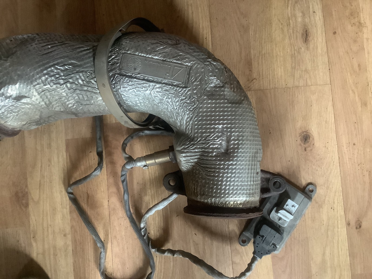 MAN TGX EXHAUST PIPE AND NOX SENSOR 51154080019 2015 20203