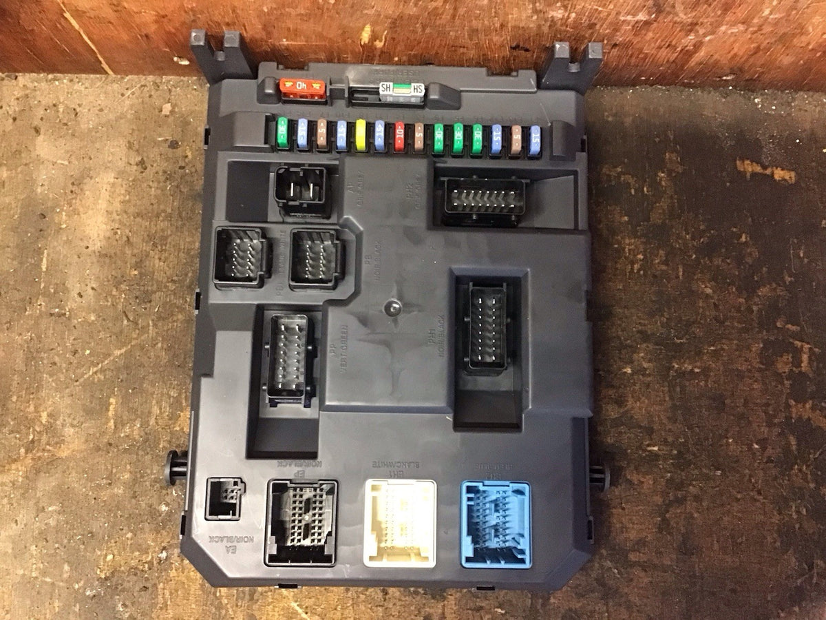PEUGEOT 207 1.6 HDI ECU KIT 9677013180 BOSCH 0281017333 DIESEL 9HP 2009 20122