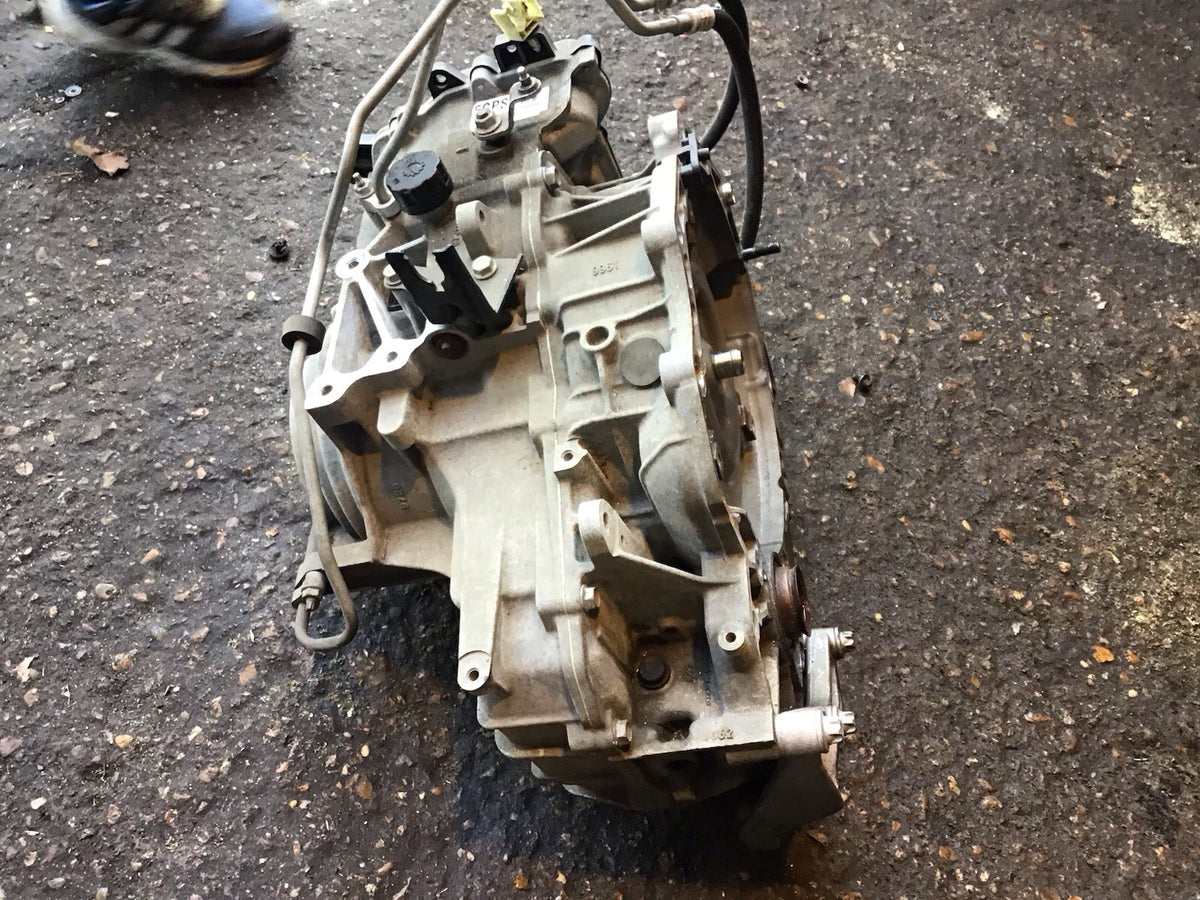 VAUXHALL CORSA E 1.4 PETROL AUTOMATIC GEARBOX CODE 5GPS 31000 MILES 2015 20196