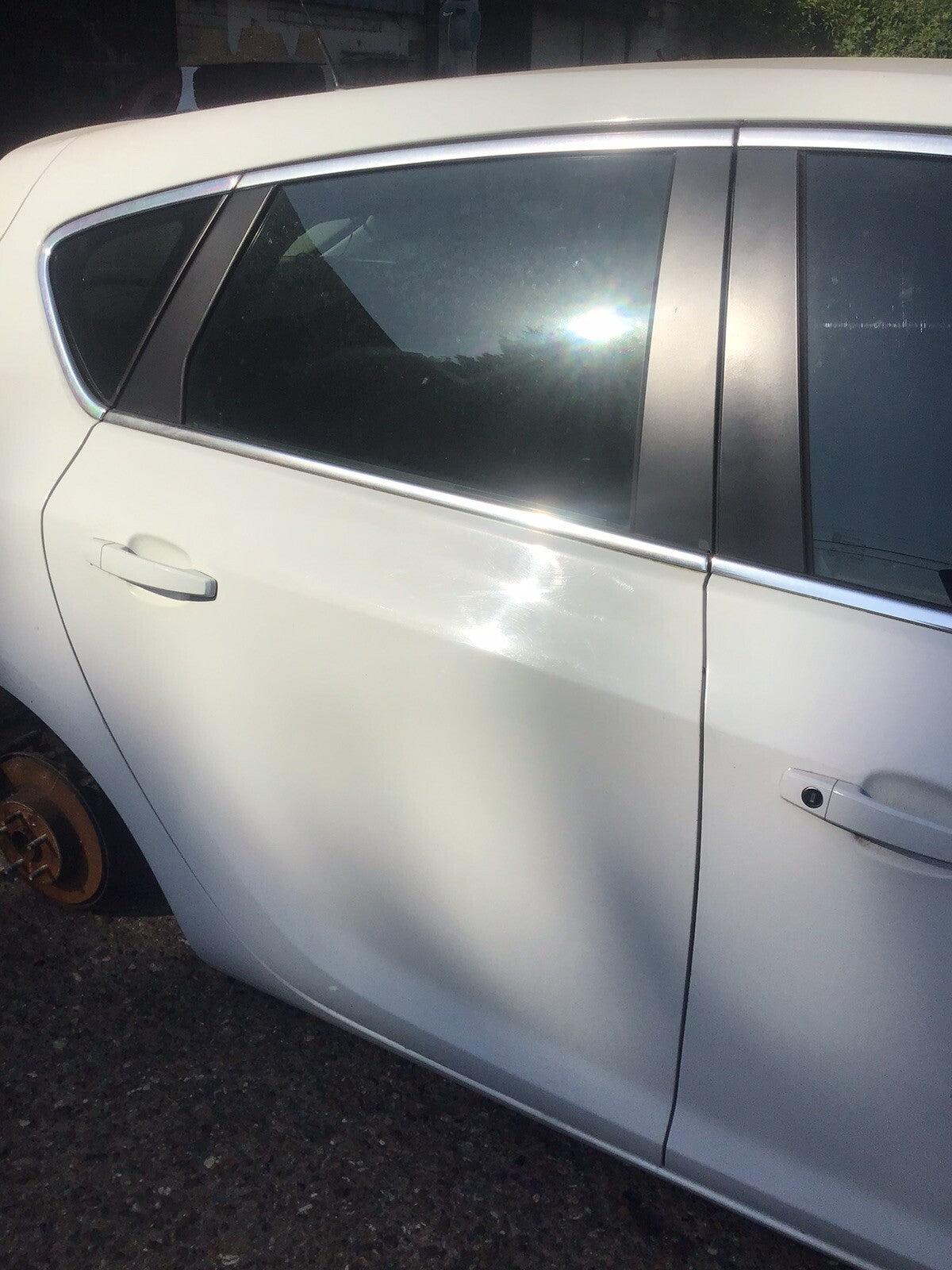 VAUXHALL ASTRA J DRIVER'S SIDE O/S REAR DOOR SUMMIT WHITE Z40R 2010 20146