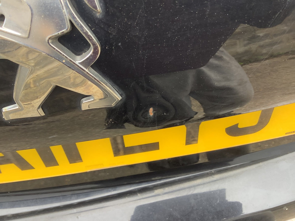 PEUGEOT 208 TAILGATE NOIR PEARL BLACK KTV 2013 20182
