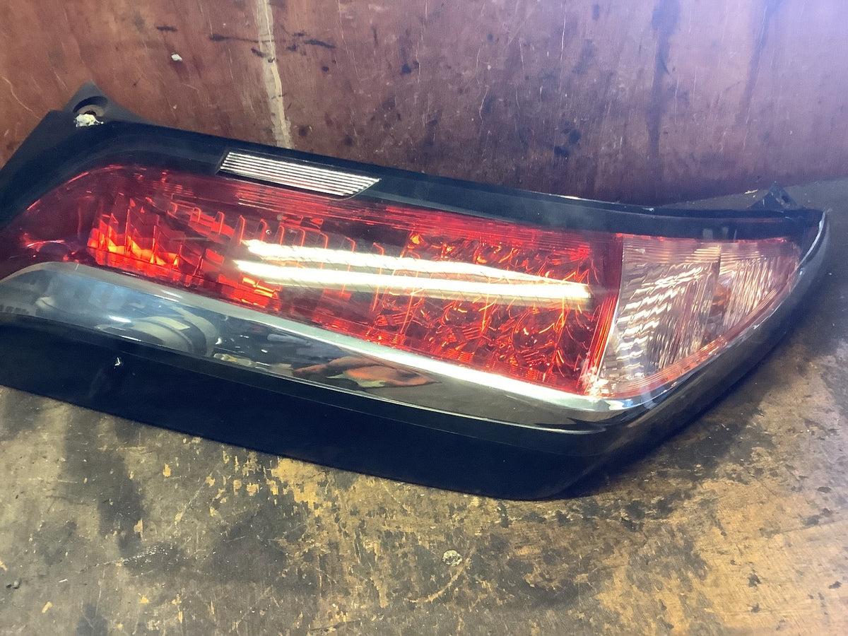 TOYOTA AYGO MK2 PASSENGER'S SIDE N/S REAR LIGHT REAR LIGHT CLUSTER 2015 20225