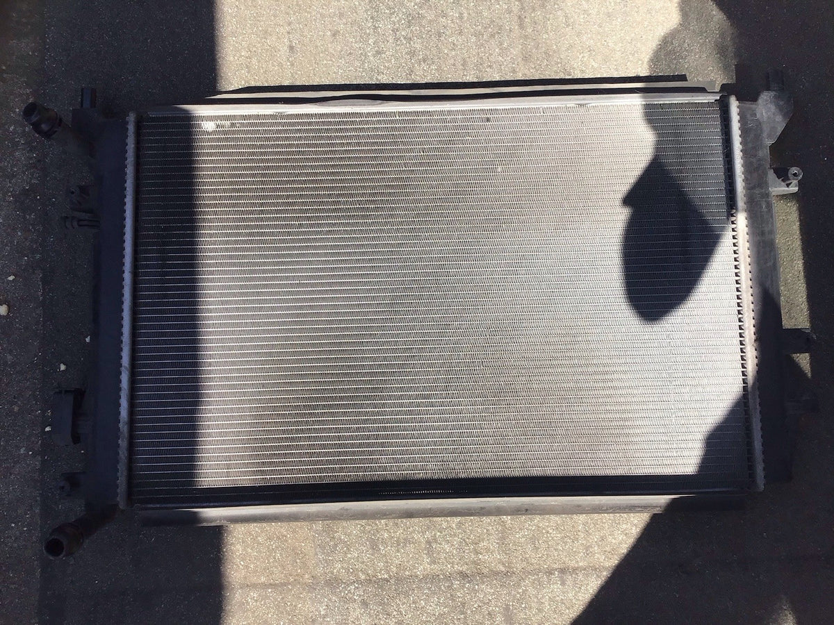 SEAT LEON 1P 1.4 TSI PETROL RADIATOR 1K0121251CM 2008 20123