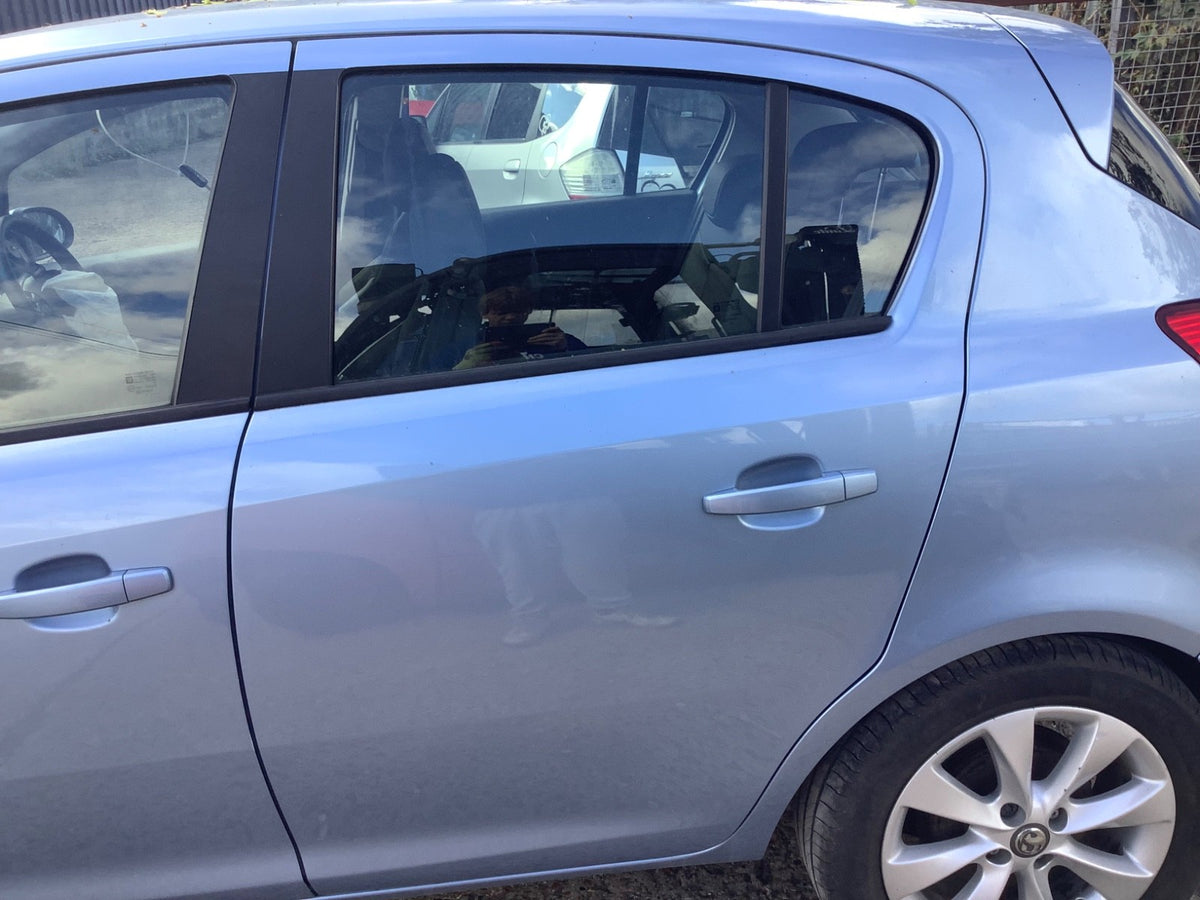 VAUXHALL CORSA D PASSENGER SIDE N/S REAR DOOR CRINAN BLUE Z22R 5 DOOR 2006 20144