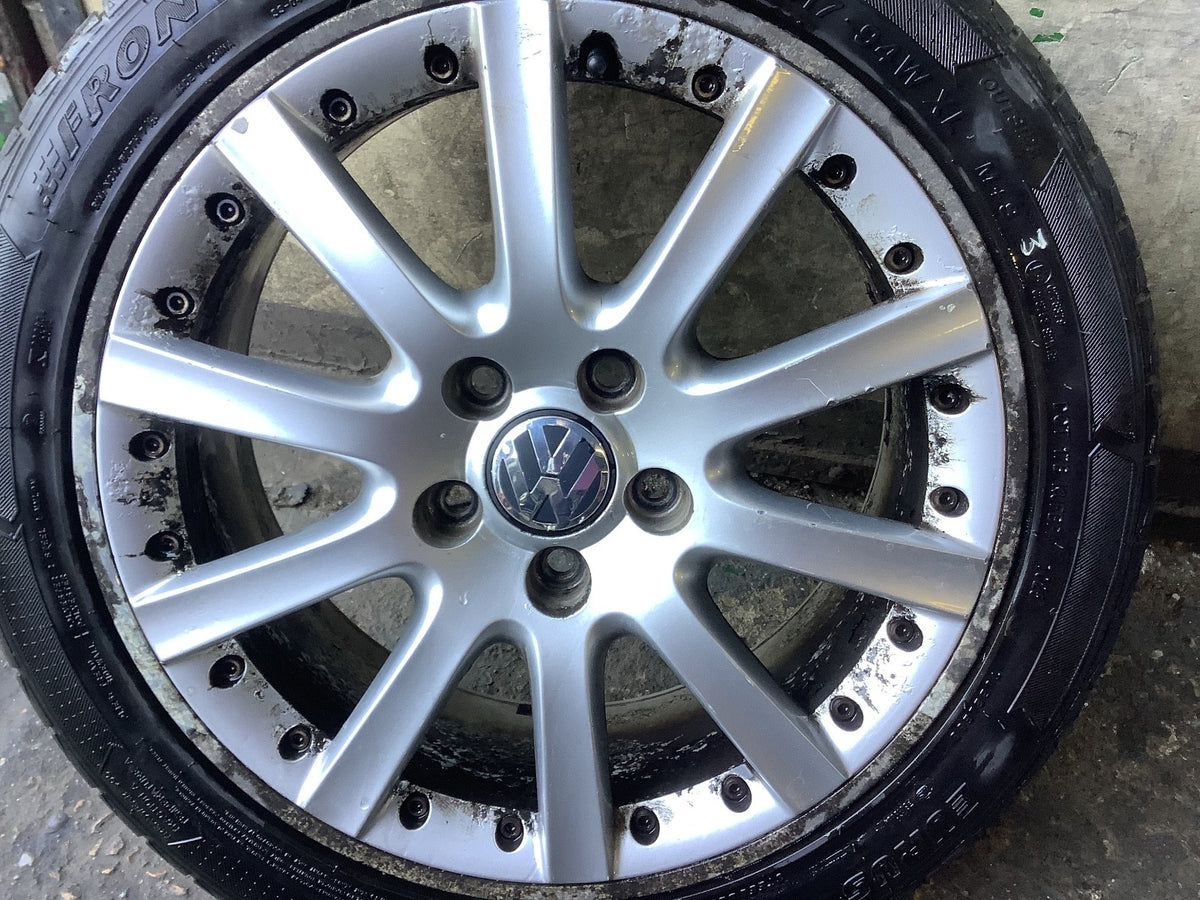 VOLKSWAGEN GOLF MK5 ALLOY WHEEL 17" 1K0601025K WITH TYRE 225X45X17 2002 20083