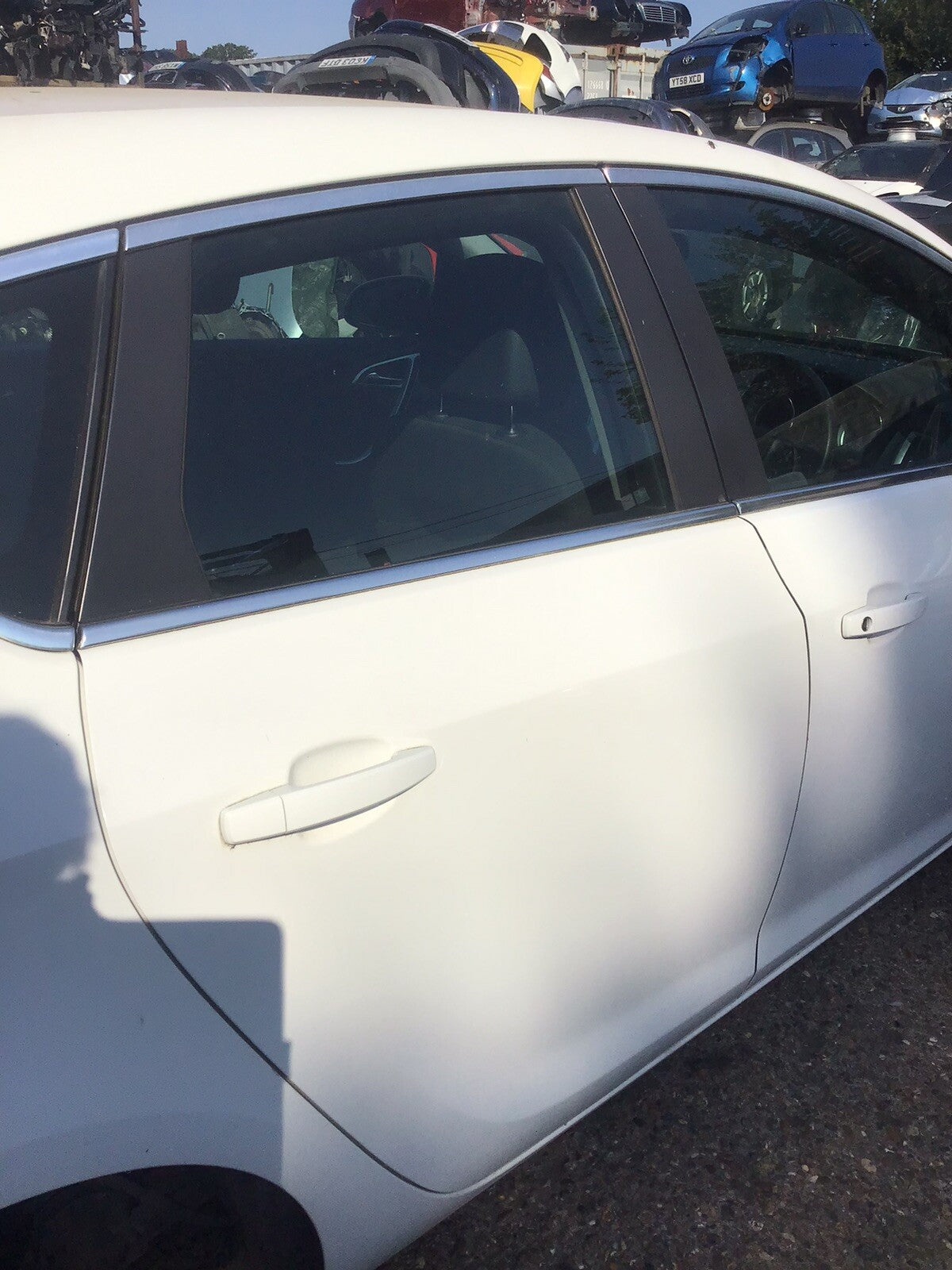 VAUXHALL ASTRA J DRIVER'S SIDE O/S REAR DOOR SUMMIT WHITE Z40R 2010 20149