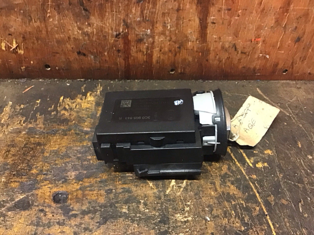 VOLKSWAGEN PASSAT B6 IGNITION SWITCH AND KEY 3C0905843R 2005 20105