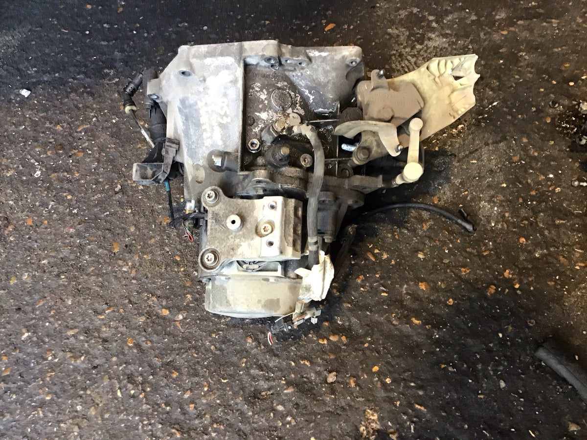 CITROEN DS3 PEUGEOT 208 1.2 TURBO GEARBOX 5 SPEED MANUAL CODE 20ET25  2013 20187