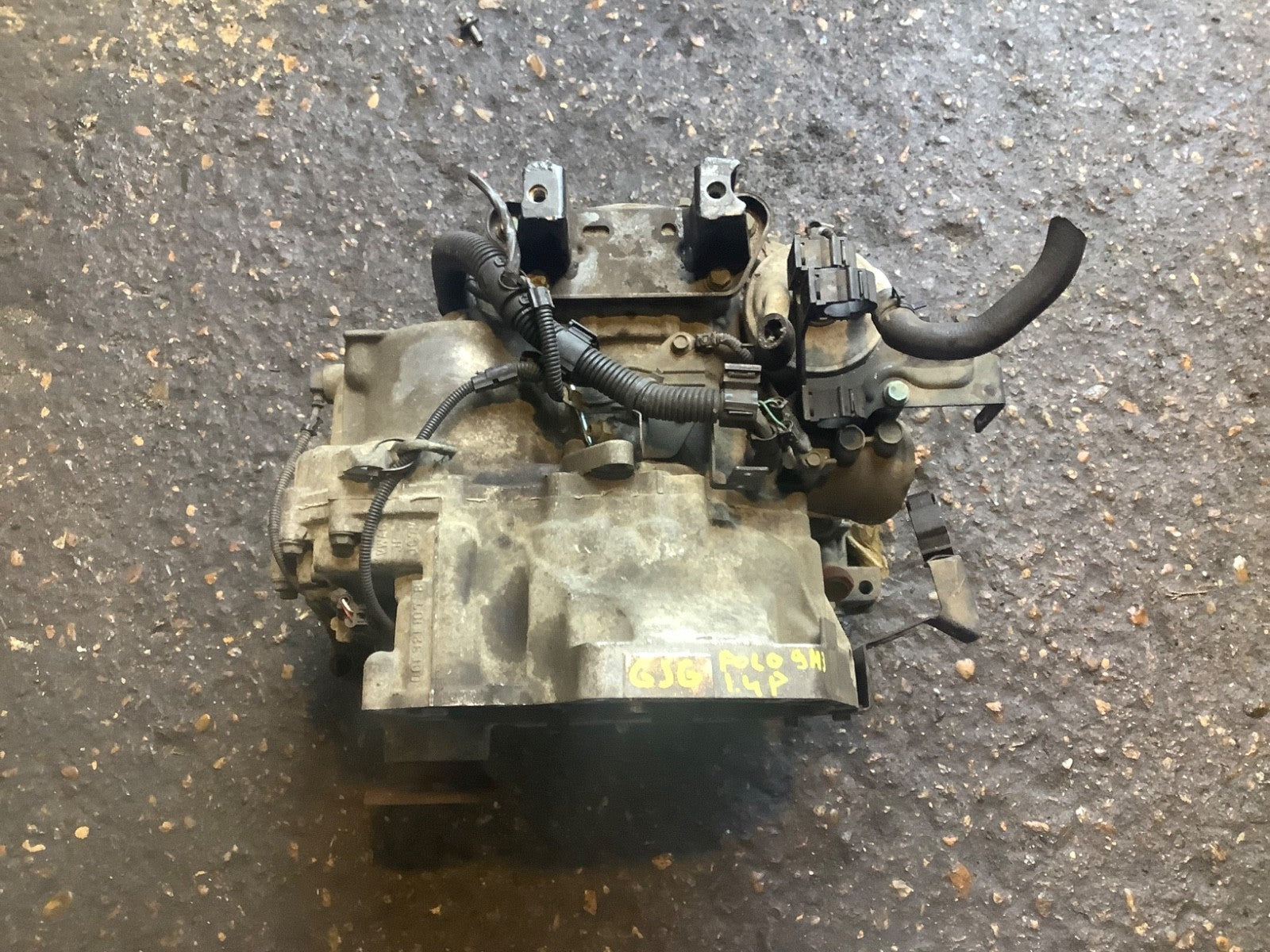 VOLKSWAGEN POLO 9N3 1.4 PETROL AUTO GEARBOX 4 SPEED 25000 MILES CODE GJG 05 20090