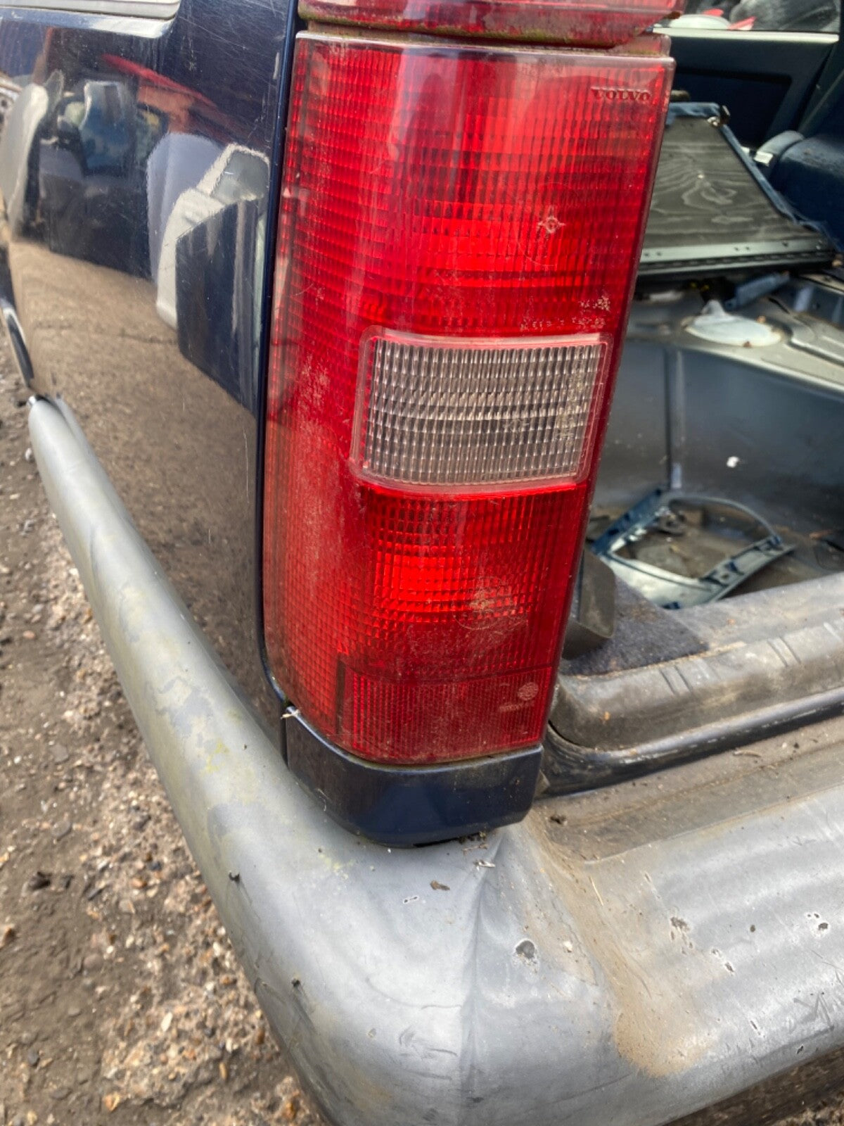 VOLVO 850 ESTATE PASSENGER'S SIDE N/S REAR LIGHT LOWER PART 1992 19973