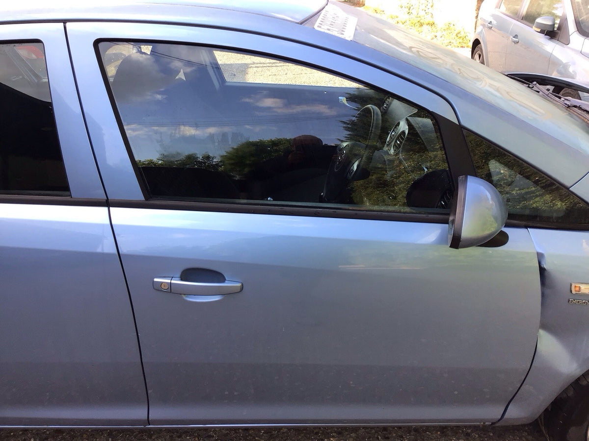 VAUXHALL CORSA D DRIVER'S SIDE O/S FRONT DOOR CRINAN BLUE Z22R GYH 2006 20143