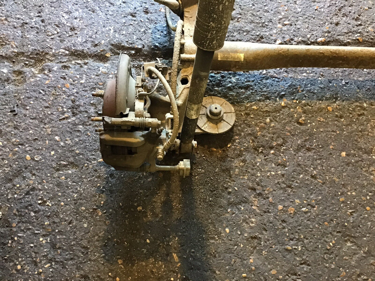 VAUXALL ASTRA J 1.6 PETROL REAR AXLE DISC BRAKES WITH ABS 2010 20156