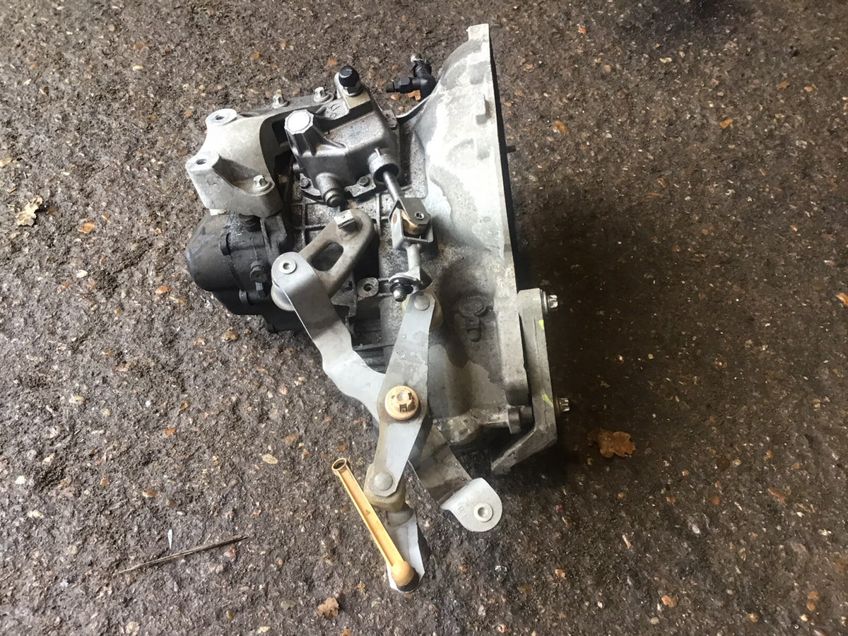 VAUXHALL CORSA D GEARBOX MANUAL 1.2 PETROL CODE ML5 5 SPEED 2010 20146