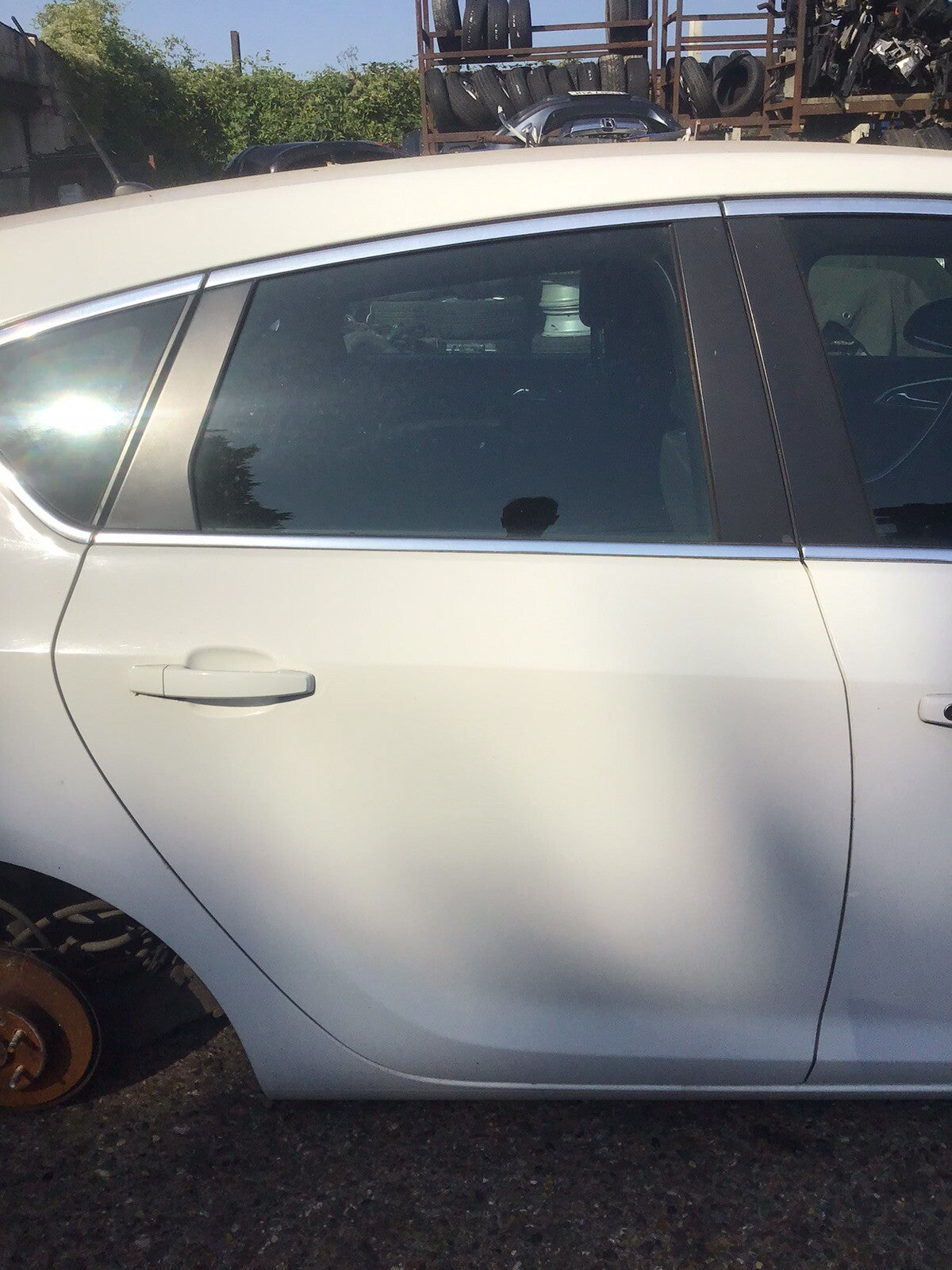 VAUXHALL ASTRA J DRIVER'S SIDE O/S REAR DOOR SUMMIT WHITE Z40R 2010 20141