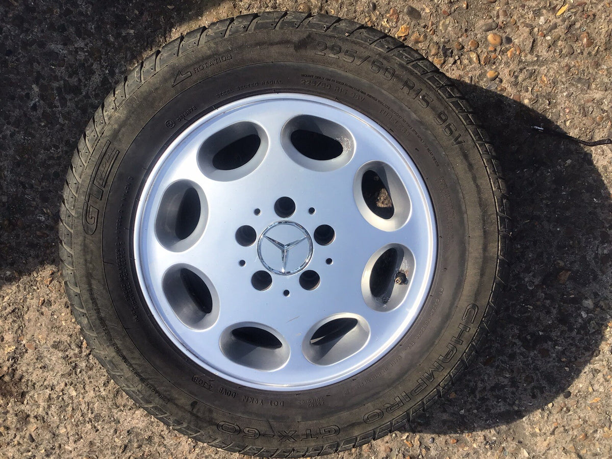 MERCEDES S CLASS W126 ALLOY WHEEL 15'' TYRE 8 HOLE 225X60X15 1980 19910