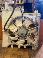 CITROEN C1 1.0 PETROL RADIATOR FAN COWLING  16360 0Q020 2005 20130