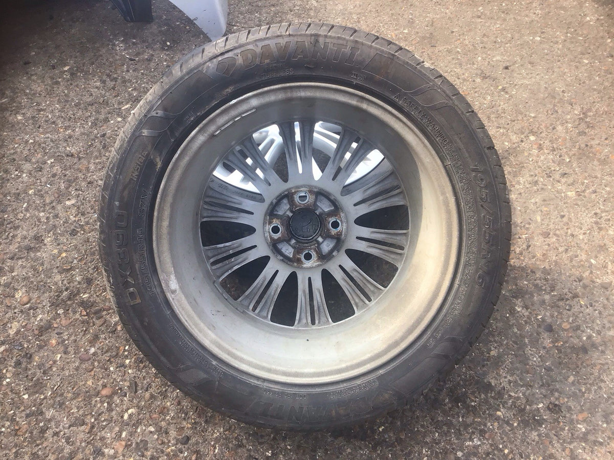 VAUXHALL CORSA ALLOY WHEEL 16'' 13298019 AND TYRE 195X55X16 2006 20147