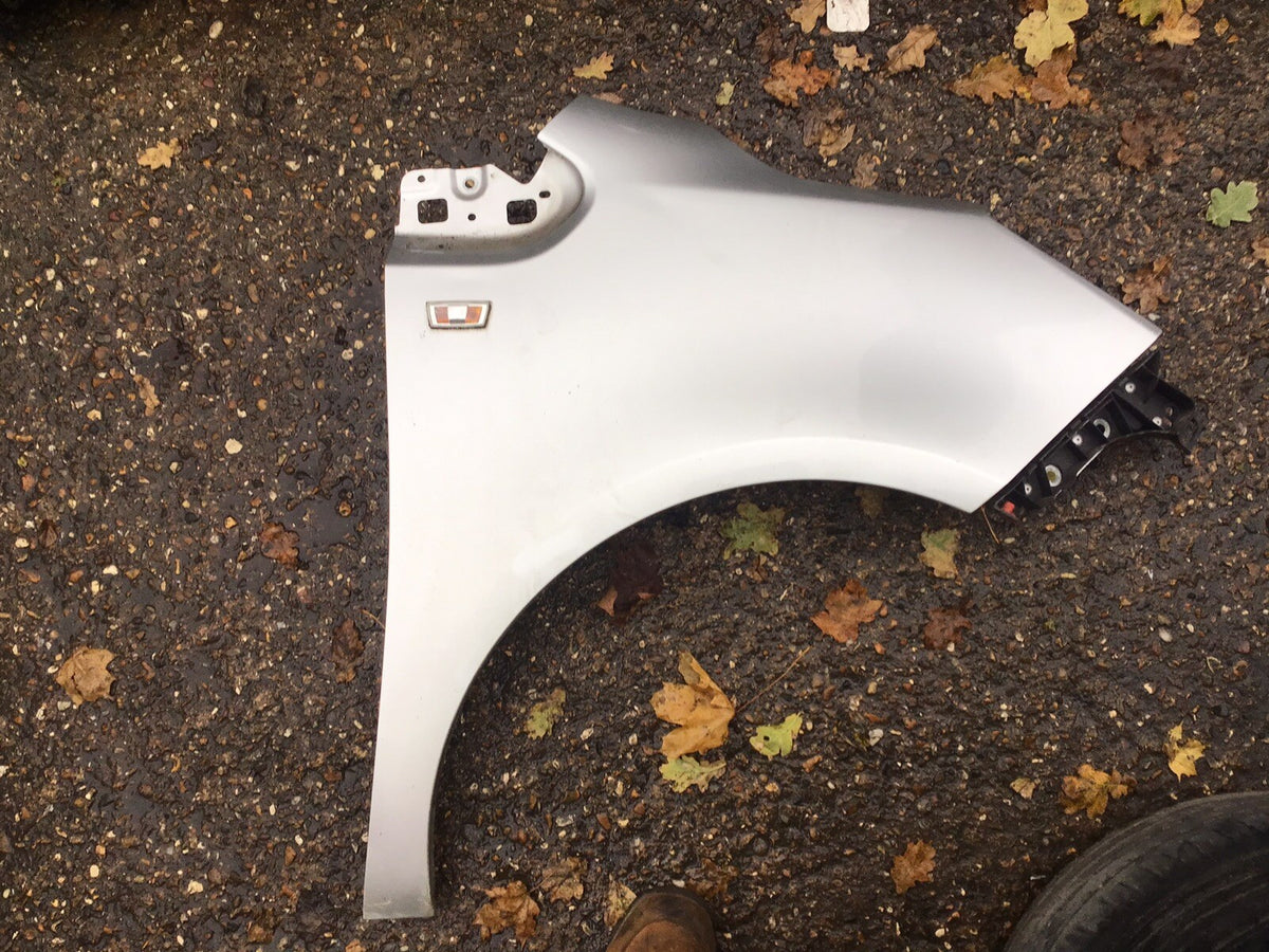 VAUXHALL MERIVA B DRIVER'S SIDE O/S WING SILVER Z157 2AU 2010 20152