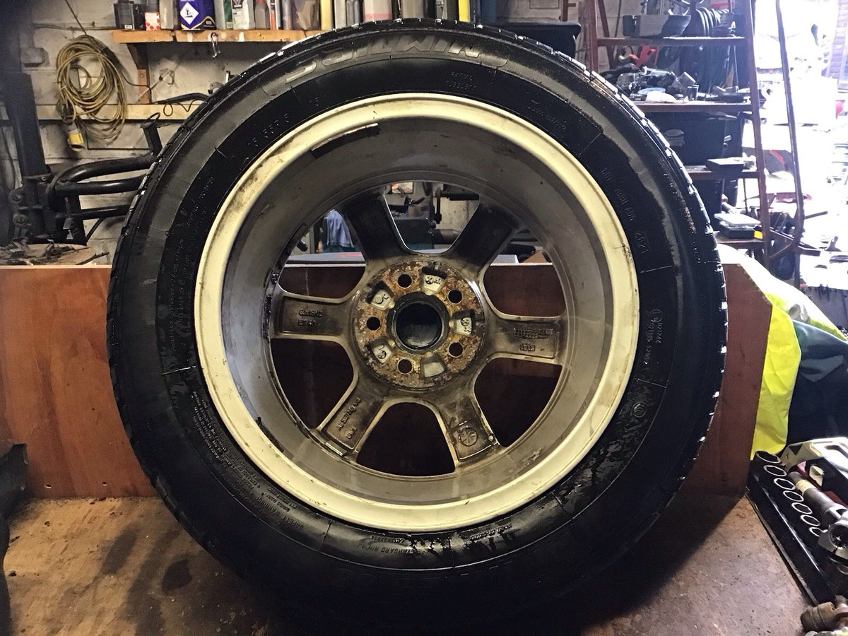 VOLKSWAGEN POLO 6R  ALLOY WHEEL 15" 6R0601025C  TYRE 195X55X15 2009 20176