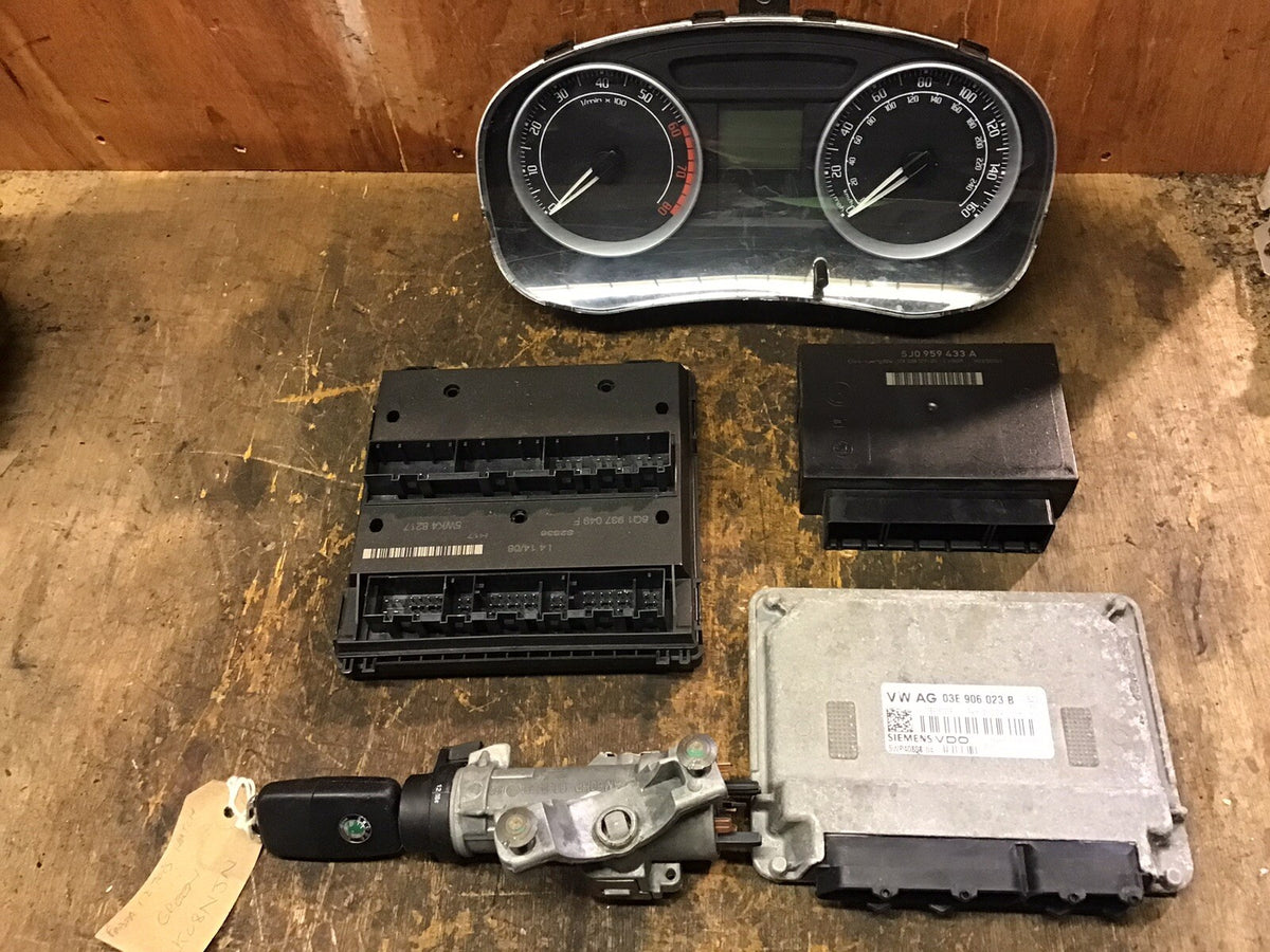 SKODA FABIA 1.2 PETROL ECU KIT 03E906023B SIEMENS 5WP40808 BZG 2006 20111