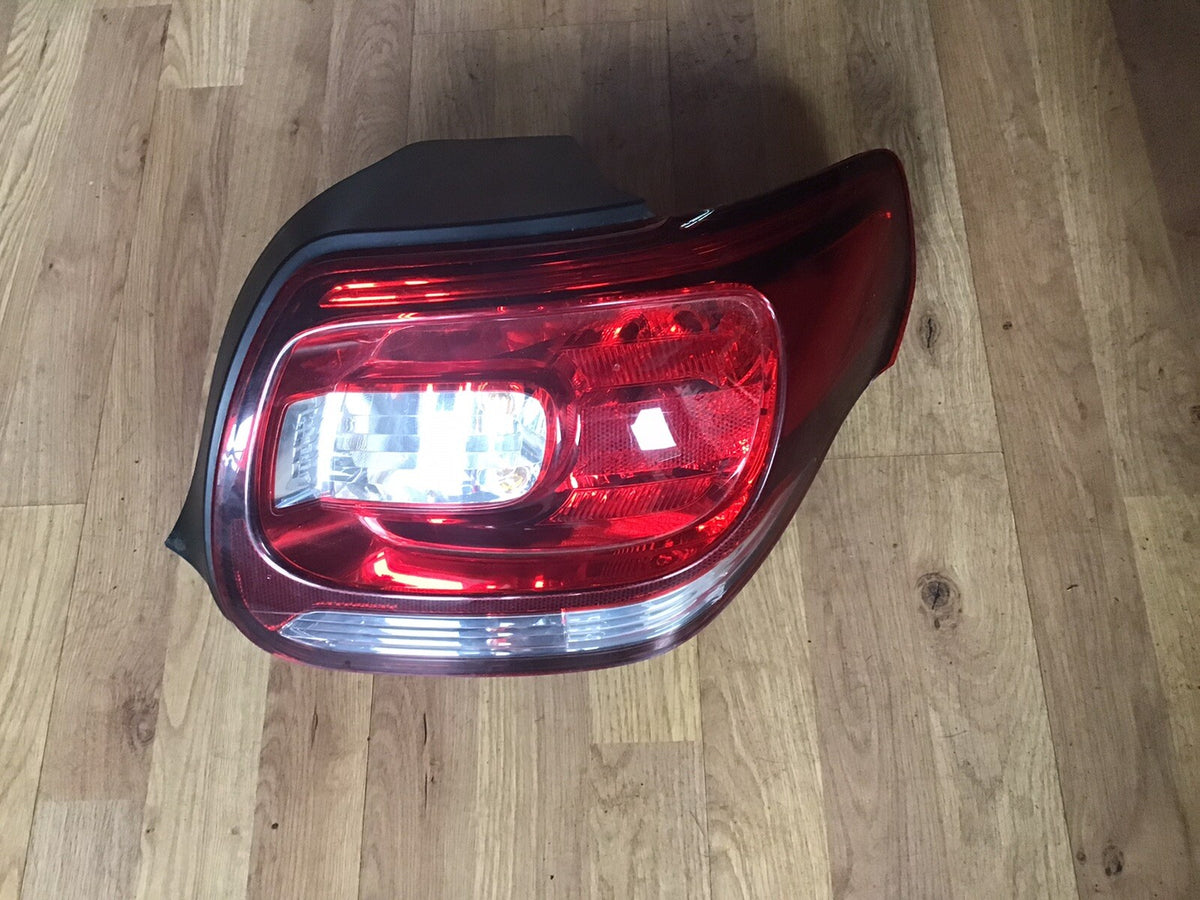 CITROEN DS3 DRIVER'S SIDE O/S REAR LIGHT 9683115380 2010 20155