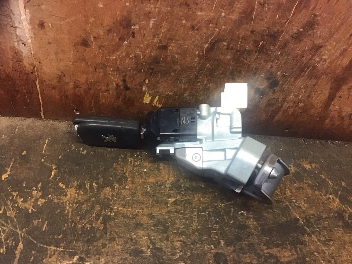 PEUGEOT 108 IGNITION BARREL LOCK AND KEY 89782 0H020 2015 20221