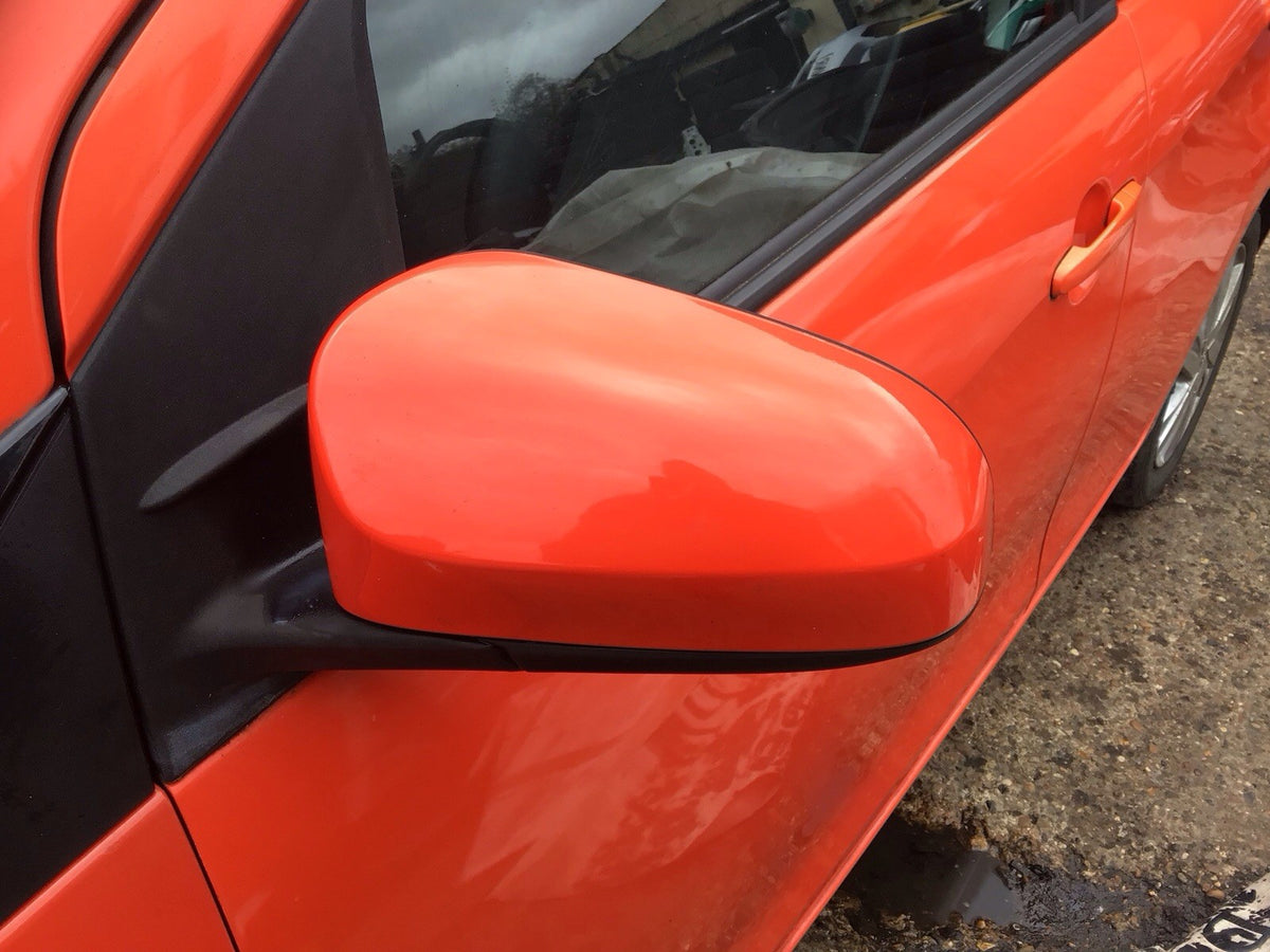 TOYOTA AYGO MK2 WING MIRROR PASSENGERS SIDE N/S ORANGE 4W5 2014 20210