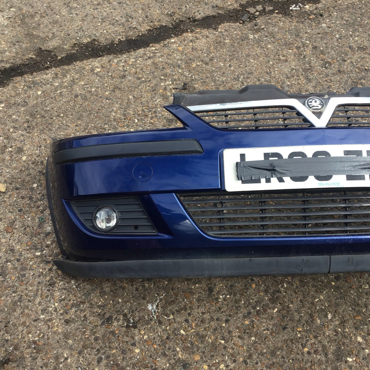 CORSA C FRONT BUMPER ULTRABLAU METALLIC Z21B  2001 20068