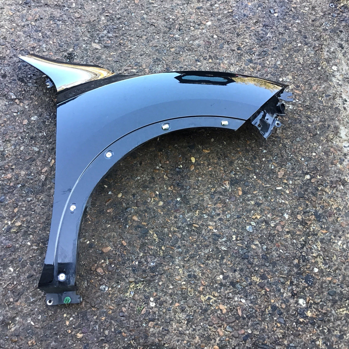 NISSAN JUKE J15 DRIVER'S SIDE O/S WING BLACK METALLIC Z11 2015 20192