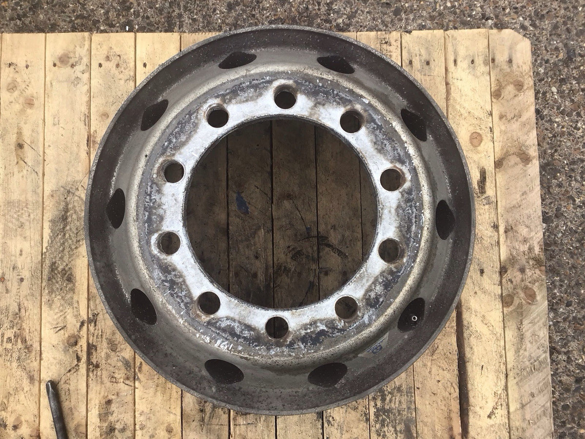 ALCOA 22.5 ALLOY WHEEL 32MM HOLE0