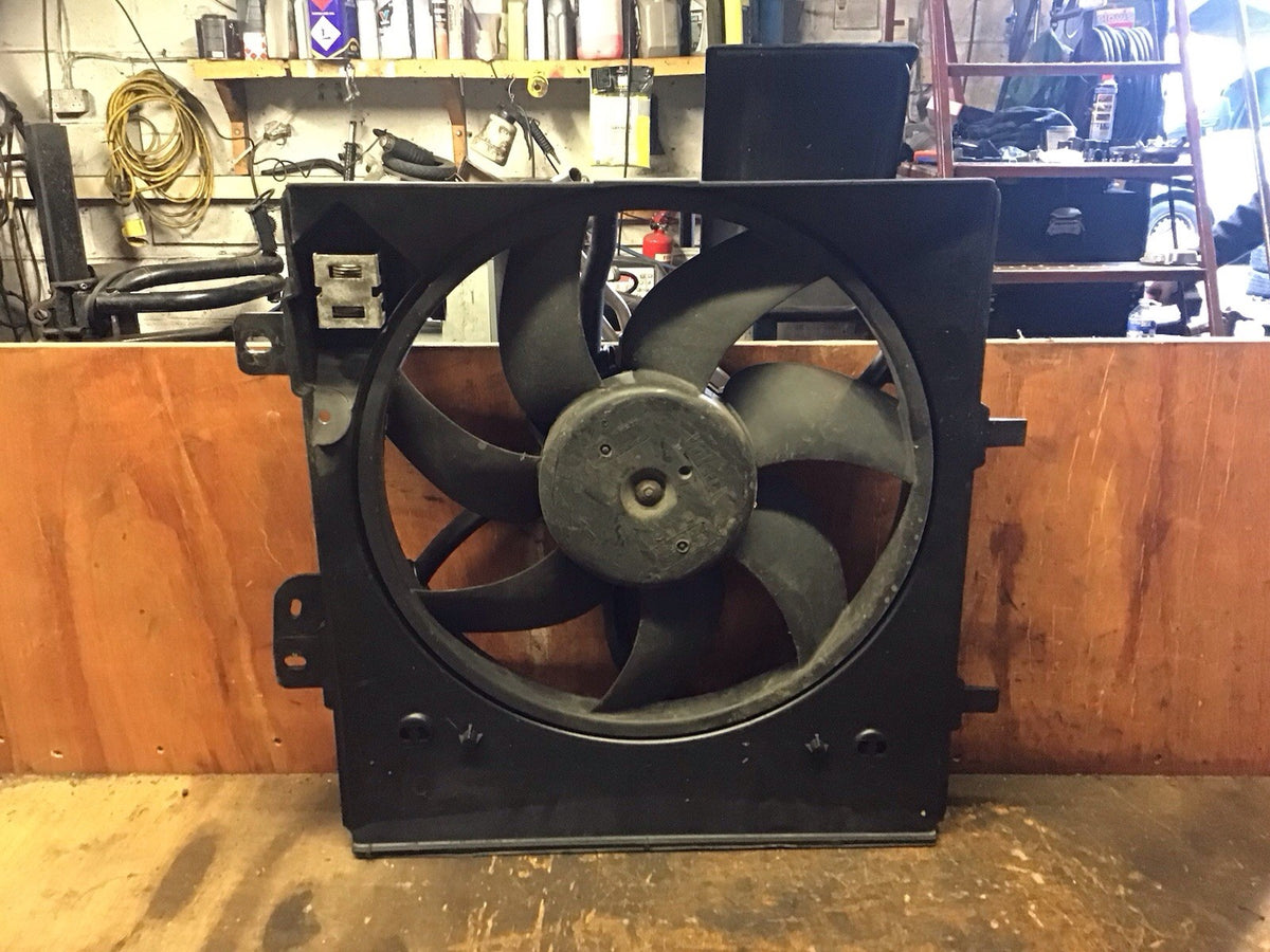 CITROEN C3 MK2 PEUGEOT 207 1.4 1.6 PETROL RADIATOR COOLING FAN 9682902080 10 156