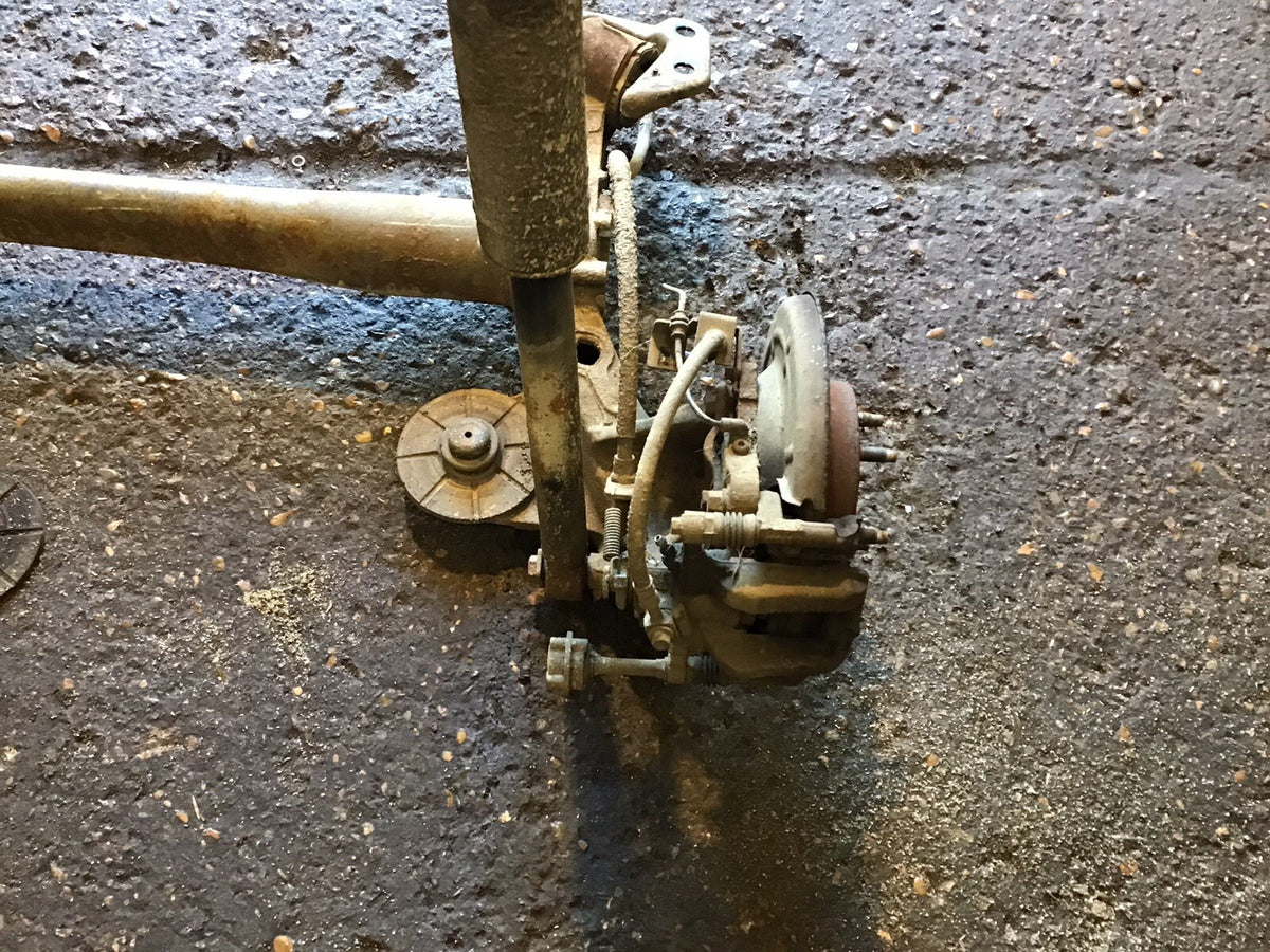 VAUXALL ASTRA J 1.6 PETROL REAR AXLE DISC BRAKES WITH ABS 2010 20158