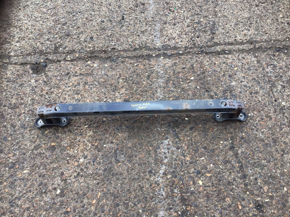 TOYOTA YARIS MK2 REAR SUPPORT BAR CRASH BAR 2007 20111