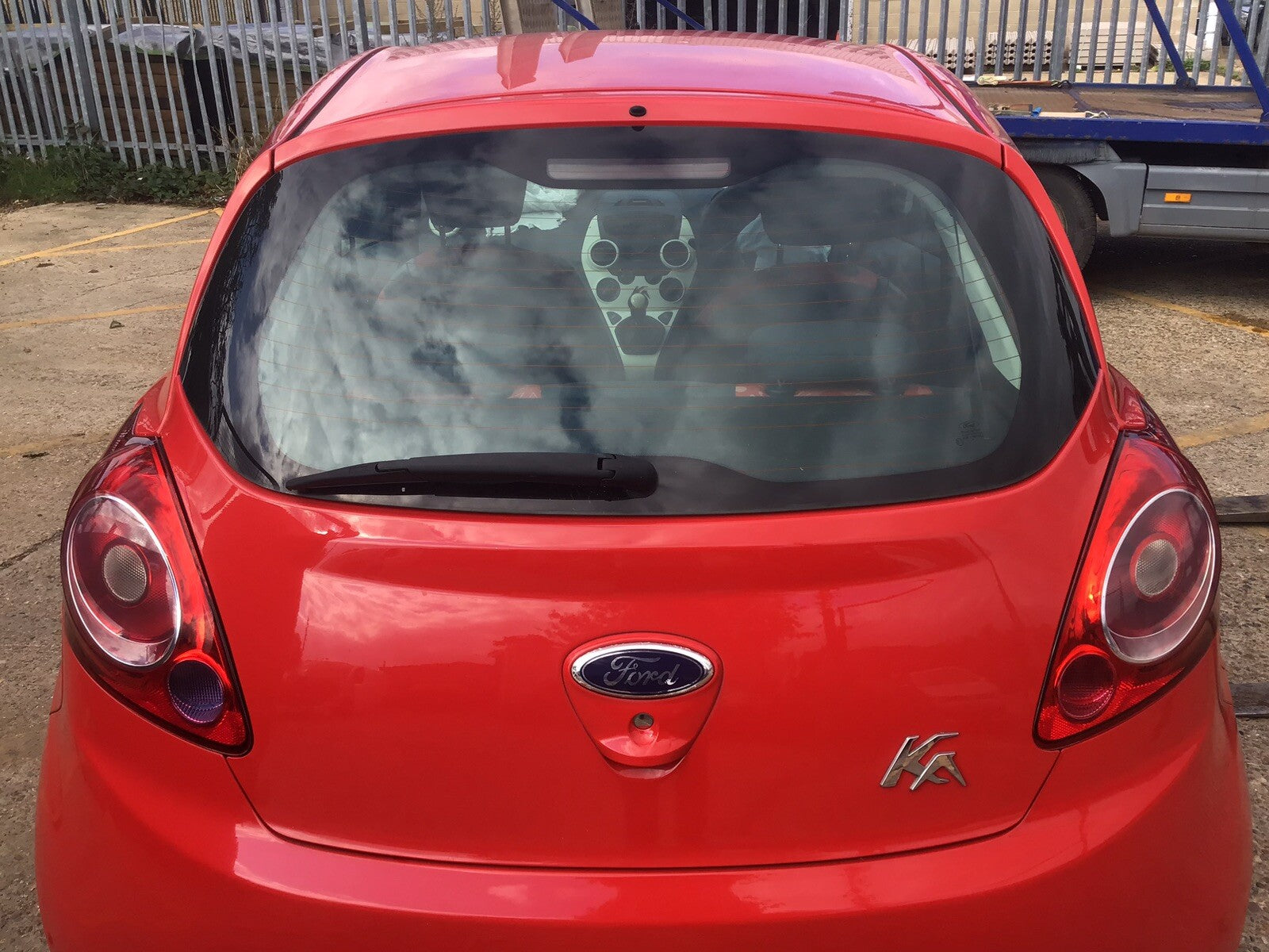 FORD KA TAILGATE IN VERMILLION RED CODE E3 2009 20161