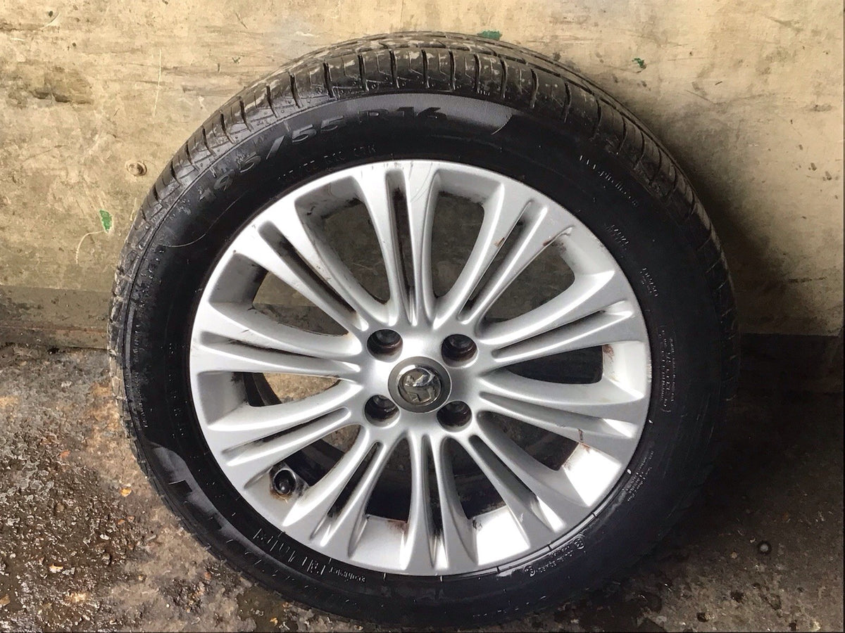 VAUXHALL CORSA ALLOY WHEEL 16'' 13298019 AND TYRE 195X55X16 2006 20141