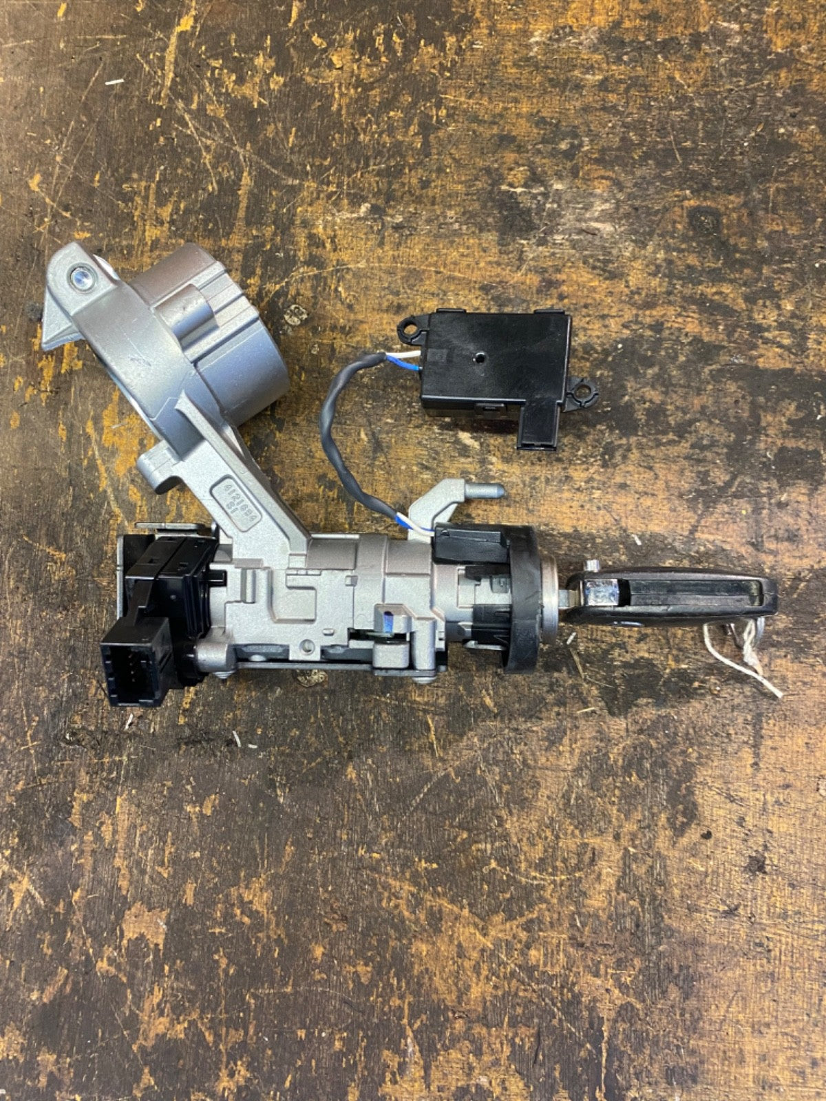VAUXHALL CORSA E IGNITION BARREL LOCK AND KEY 84419116 2015 20194