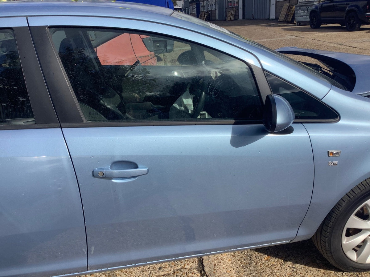 VAUXHALL CORSA D DRIVER SIDE O/S FRONT DOOR CRINAN BLUE Z22R 5 DOOR 2006 20145