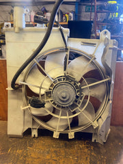 PEUGEOT 107 1.0 PETROL RADIATOR FAN COWLING  16360 0Q020 2005 20132