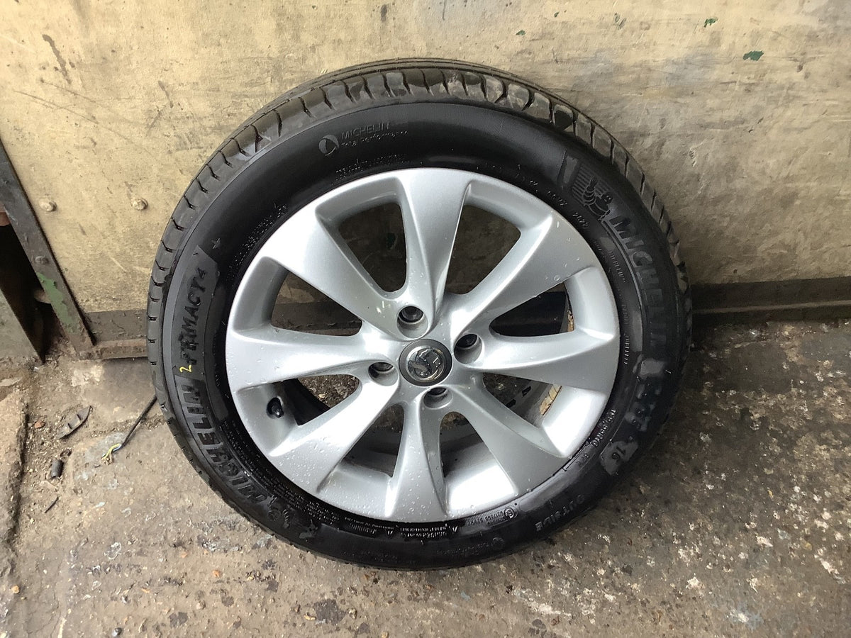 VAUXHALL CORSA D ALLOY WHEEL 16'' AND TYRE 195X55X16 13374019 2006 20140