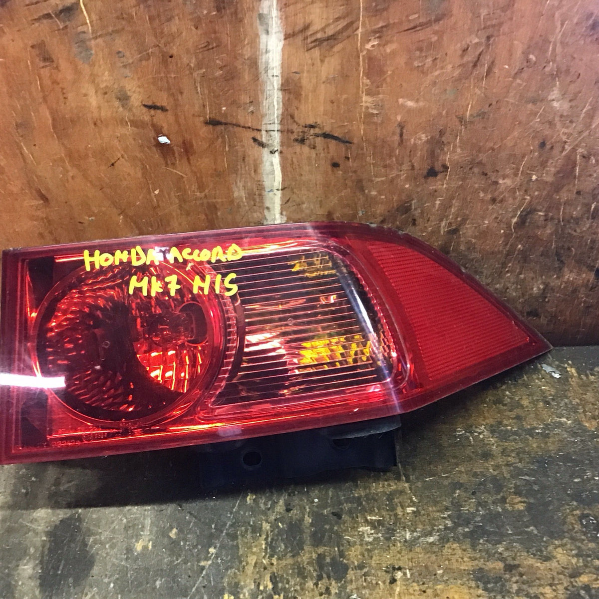 HONDA ACORD MK7 PASSENGER'S SIDE N/S REAR LIGHT 2003 20083