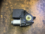 VOLKSWAGEN GOLF MK6 PASSENGERS FRONT WINDOW MOTOR REGULATOR 5K0959702B 09 20128